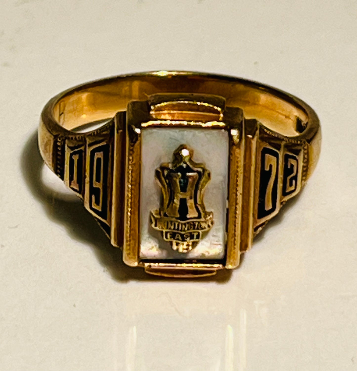 10K Gold 1972 Class Ring