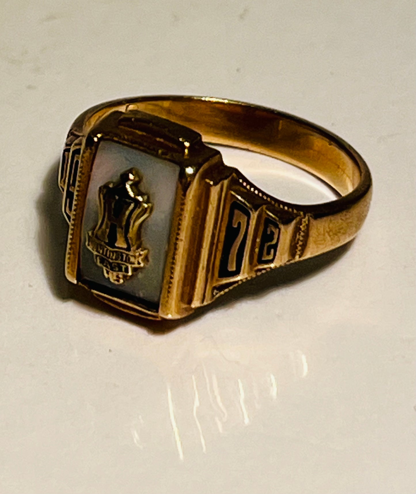 10K Gold 1972 Class Ring