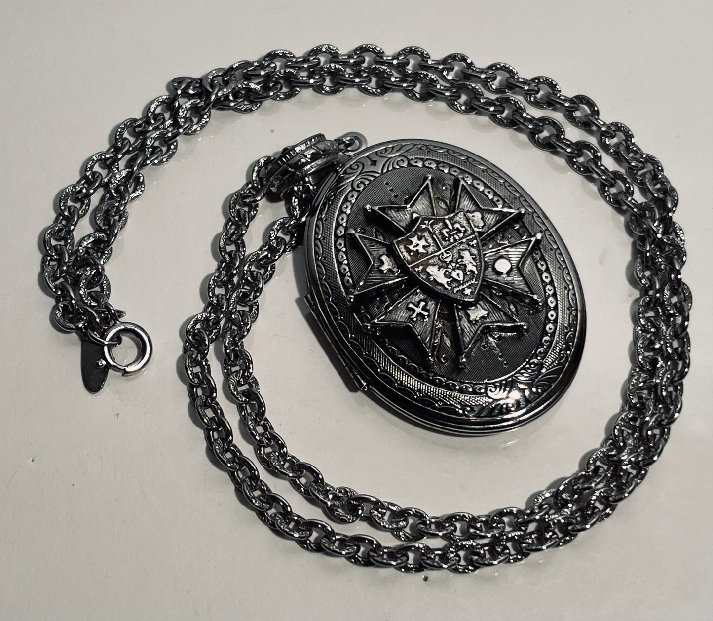 Whiting Davis Locket & Chain.